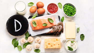 Lebensmittel mit hohem Vitamin D Gehalt (Lachs, Erbsen, Butter, Käse usw.), Copyright Panthermedia