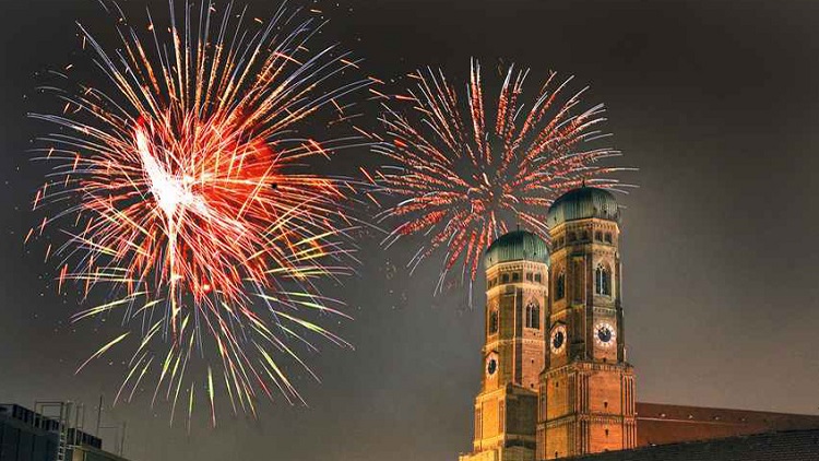 Feuerwerk über München, Copyright Fotolia